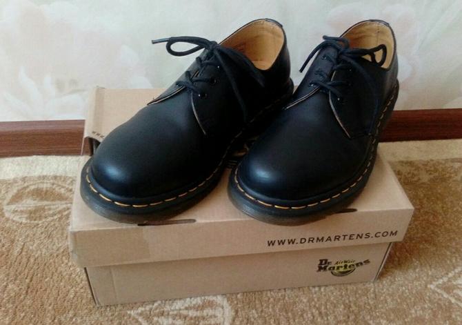 Dr. Martens 1451 themarket