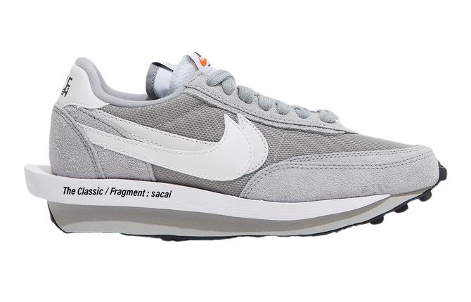 nike sacai vaporwaffle women's