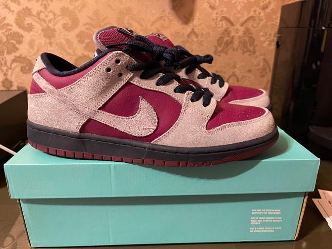 nike dunk low true berry