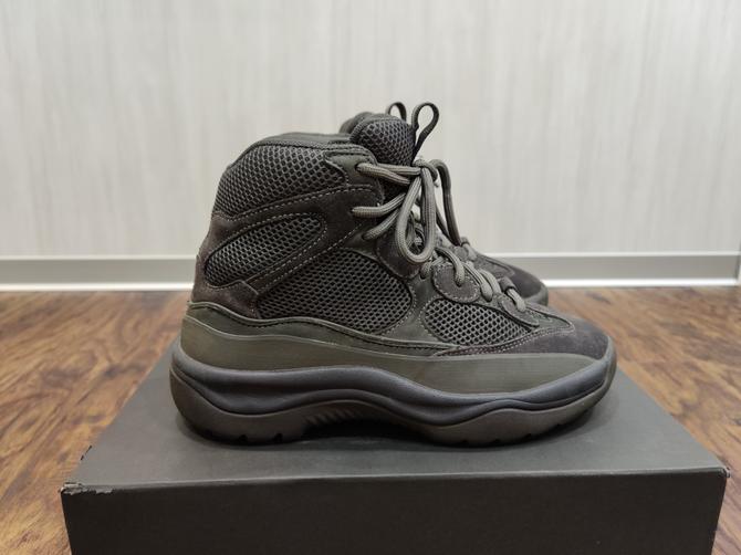 Yeezy desert hot sale boot graphite