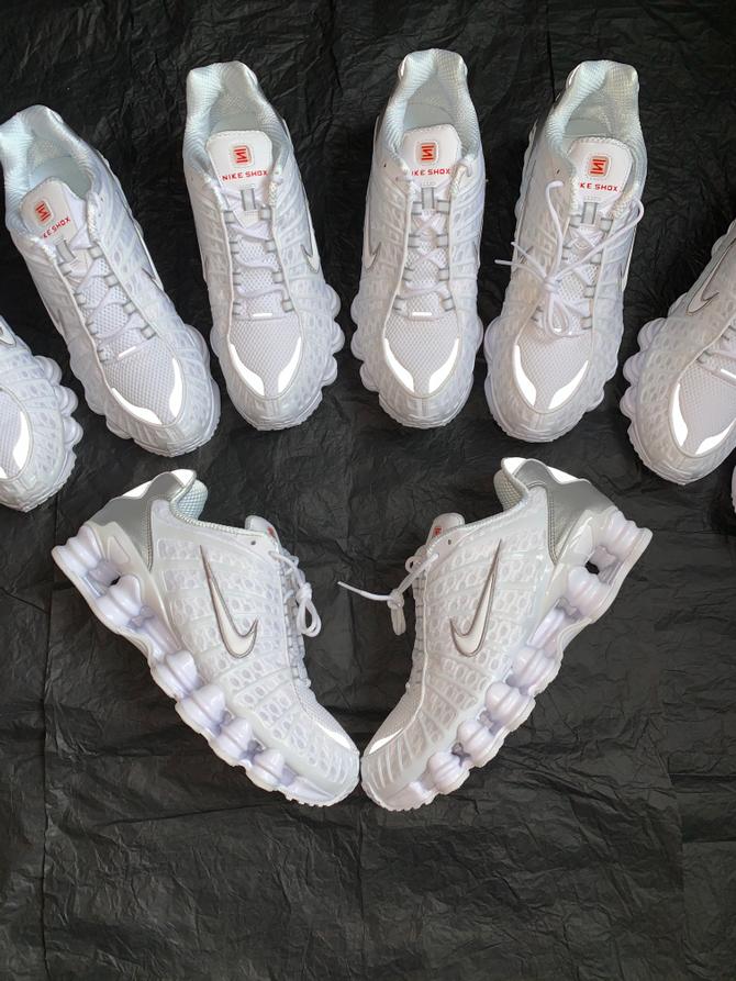 shox nike white