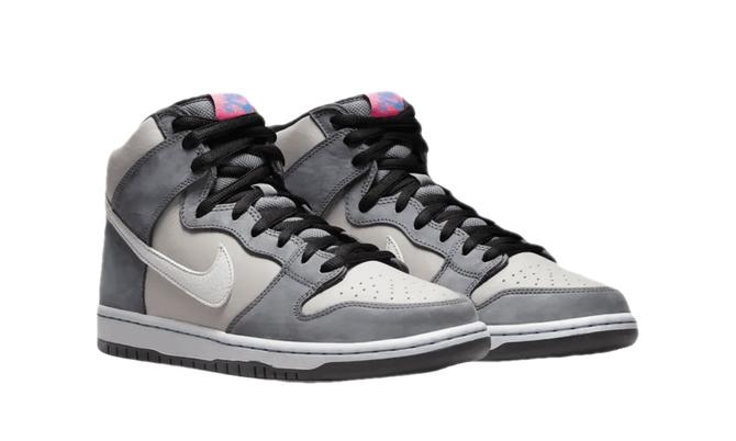 nike sb dunk medium grey pink